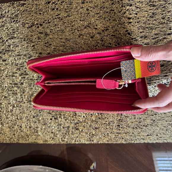 Tory Burch Wallet - Picture 6 of 6